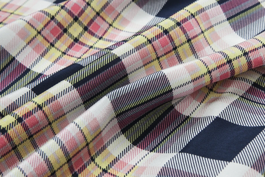 Клетчатый узор с желтым розовым принтом чистый Шелковый материал из крепа 100%