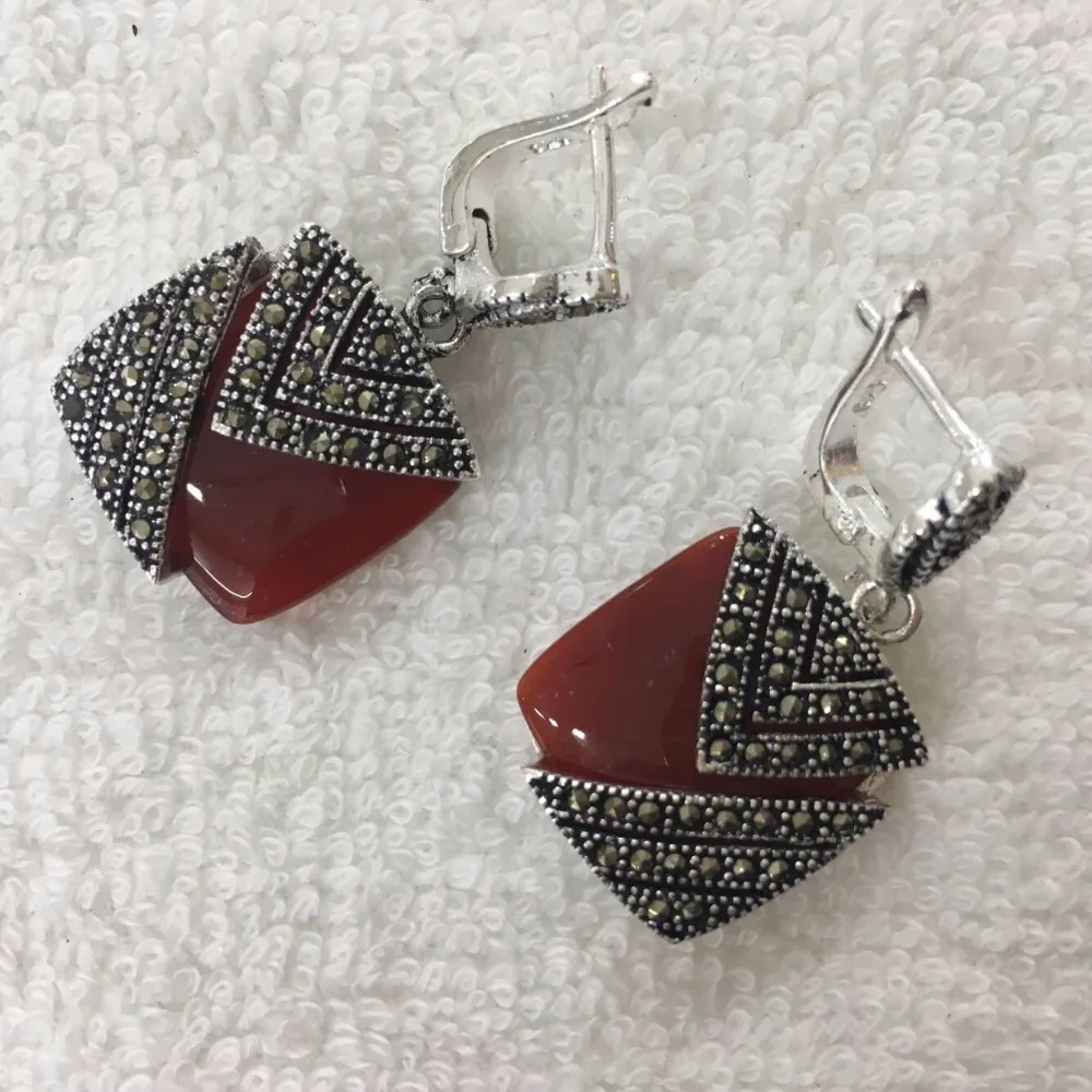 Серьги из натурального зеленого тибетского серебра и красного марказита 1 дюйм |