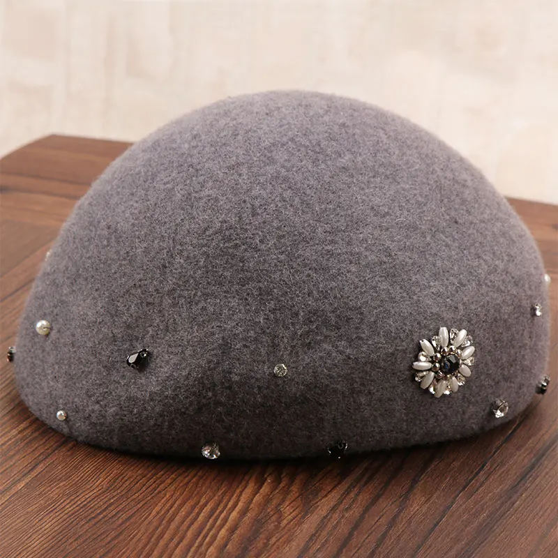 Леди Fedoras шерстяные шапки Девушки шерстяной досуг шапка осень и зима ручной работы жемчужные бриллианты шерстяной артист берет Кепка с уткой B-8923