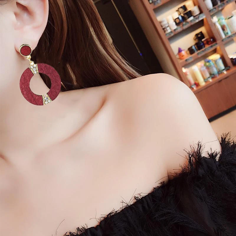 Женские винтажные серьги капельки Anise красные круглые деревянные большие в ретро