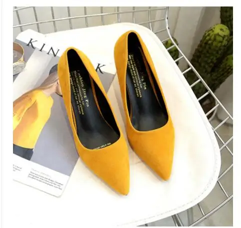 2018 new black high-heeled shoes with heels and a pair of professional ol. | Обувь