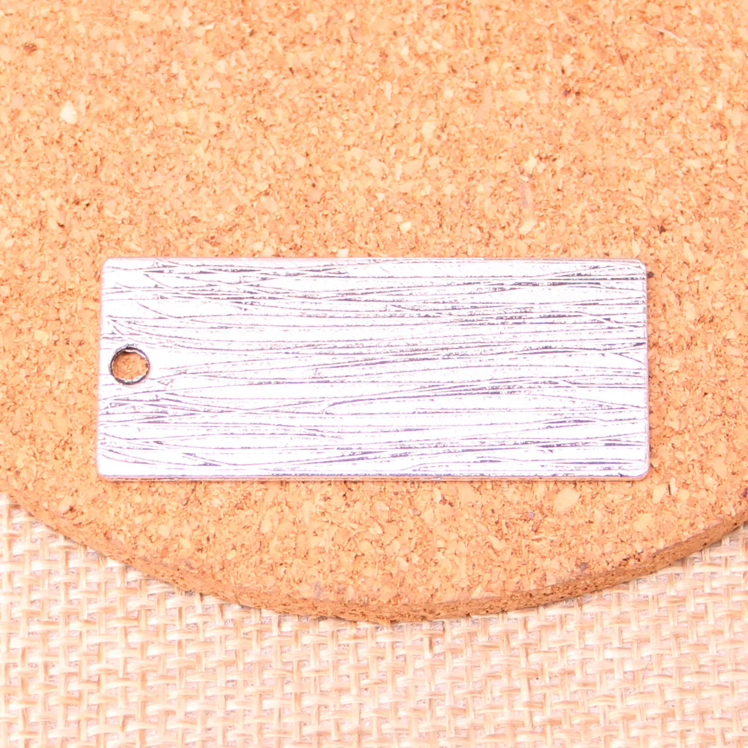 Подвеска из металлического сплава под старину серебро 100 пробы 42 х18 мм 26 шт. |