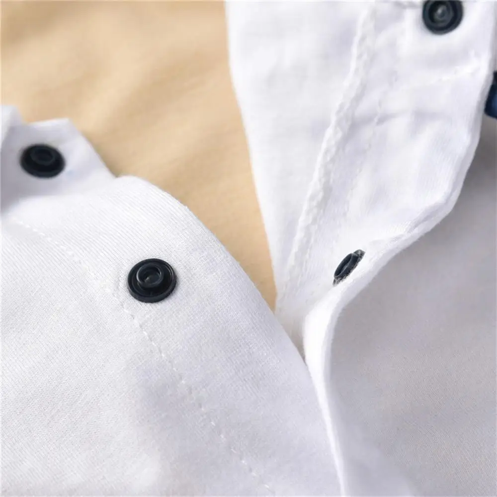 Новорожденных с коротким рукавом поддельные из двух частей Одежда для маленьких