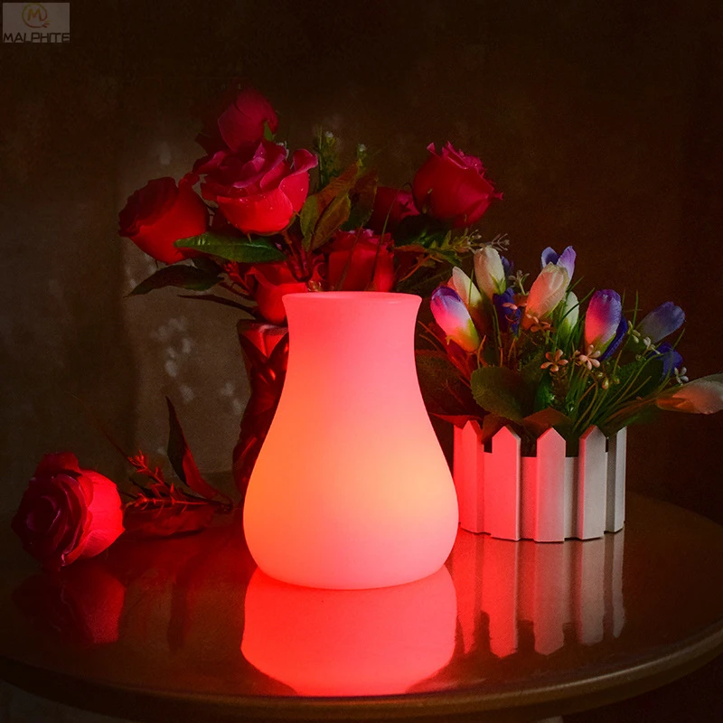 Светодиодный светильник с цветным пультом дистанционного управления ночной