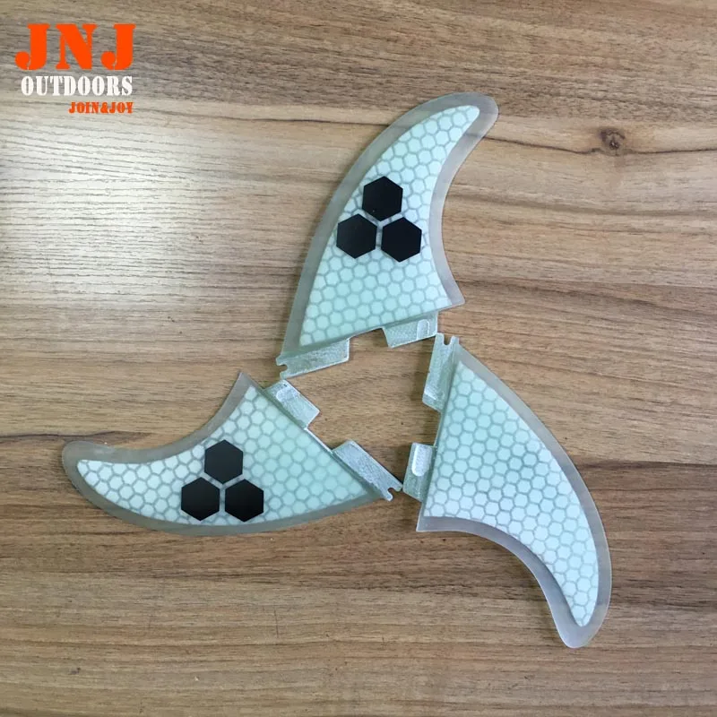 

perfect fit FCS II fins with fiberglass honeycomb material for surfing 002 size M