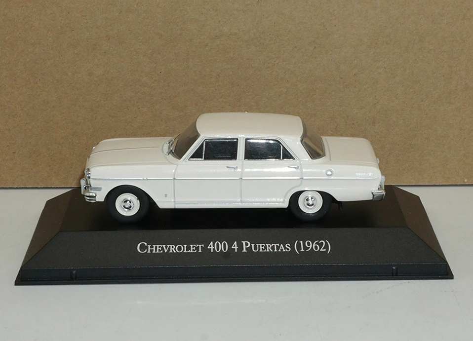 Chevrolet 400 4 пуэтас 1/43 Игрушечная модель автомобиля литые под давлением игрушечные транспортные средства высокое качество сплав Автомобильные Игрушки для Ika Bergantin Estanciera 3 шт