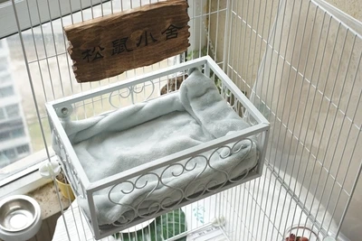 Bed and coral quilt Chinchilla squirrel Dutch pig small pet fixed anti-bite iron bed summer cool autumn and winter warm - Цвет: Bed and coral quilt