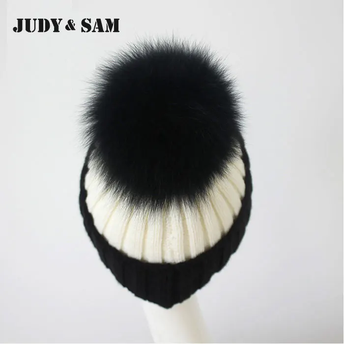 Мода женские зимние трикотажные меховые шапки с реальным мех енота Pompoms ухо protect