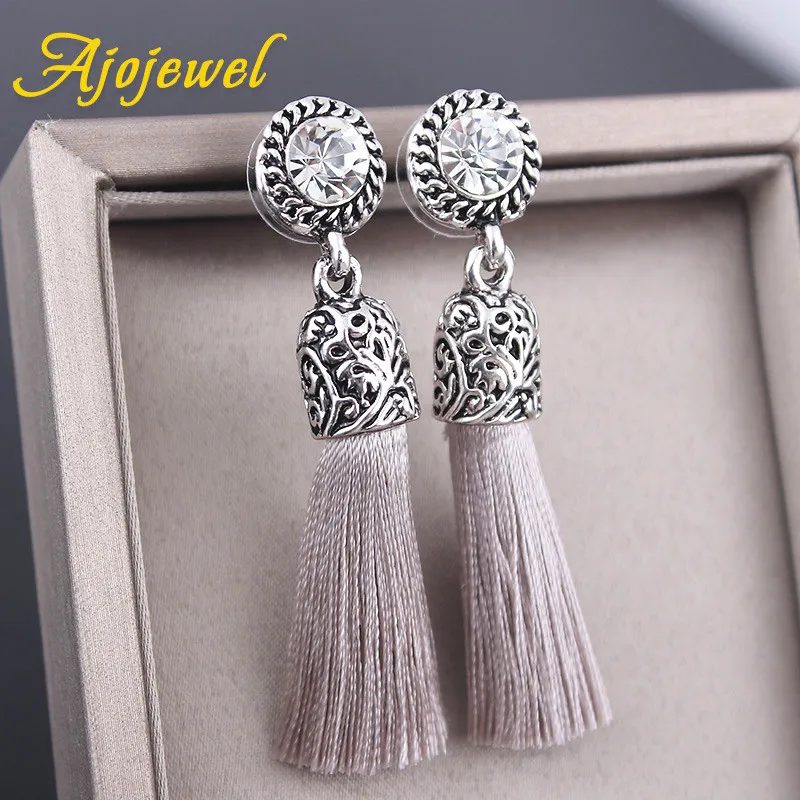 Женское винтажное ювелирное изделие с круглыми кристаллами | Украшения и