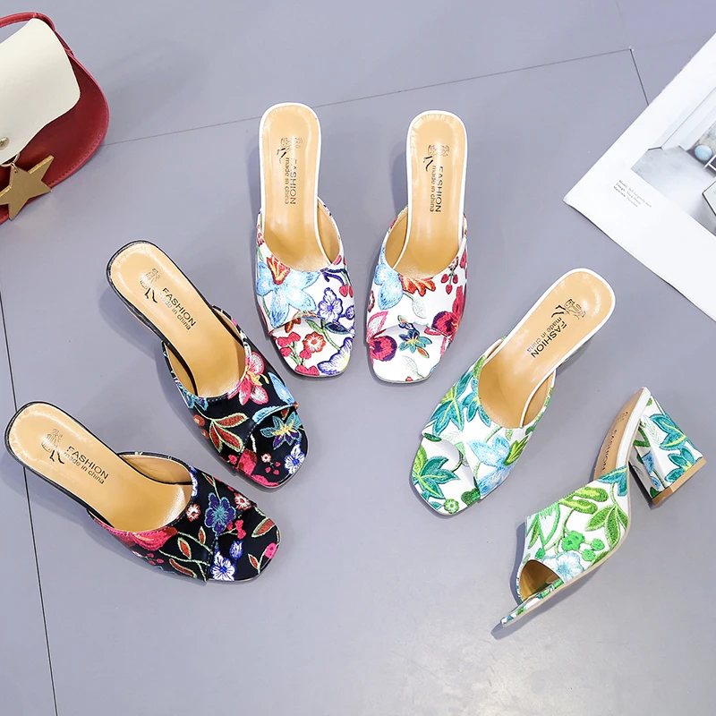 

SEGGNICE Summer Women High Heel Slippers Embroidered Flower Slides Peep Toe Woman Shoes Square High Heels Female Shoes 2019