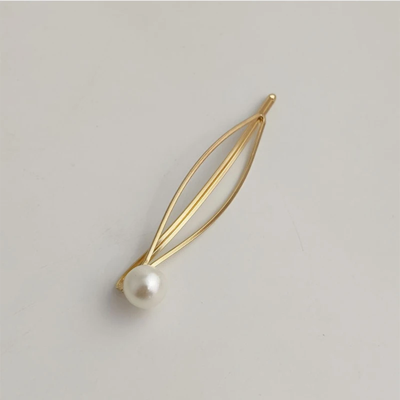 Простая атмосферная Европейская и американская заколка золотистого цвета с