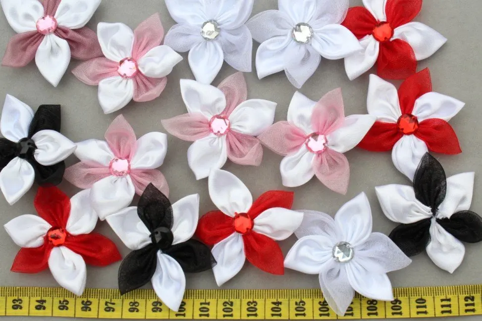 

set of 50pcs Satin organza Fabric w/ crystal Flowers in mixed colors 50-55mm