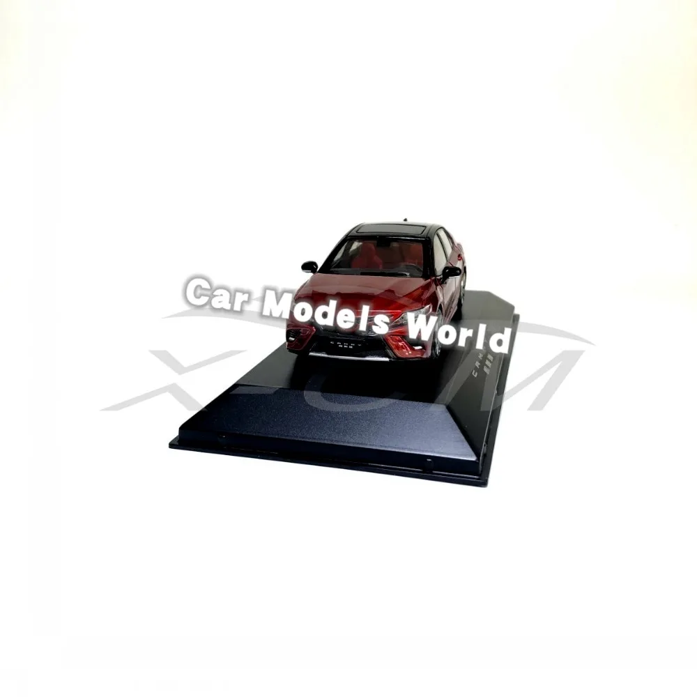 Модель литая автомобиля для всех новых Camry Sport 1:43 (красный) + небольшой