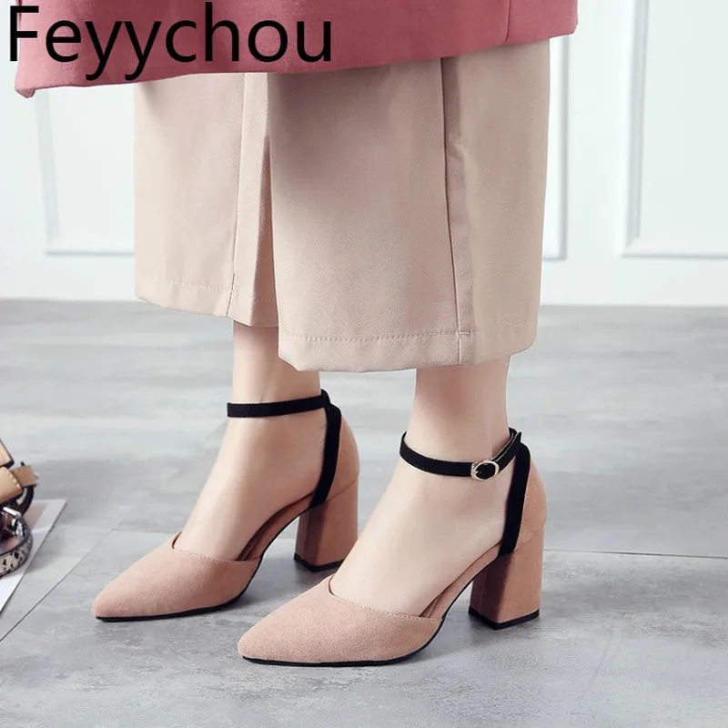 Женские босоножки из флока на высоком каблуке с острым носком толстом пряжкой