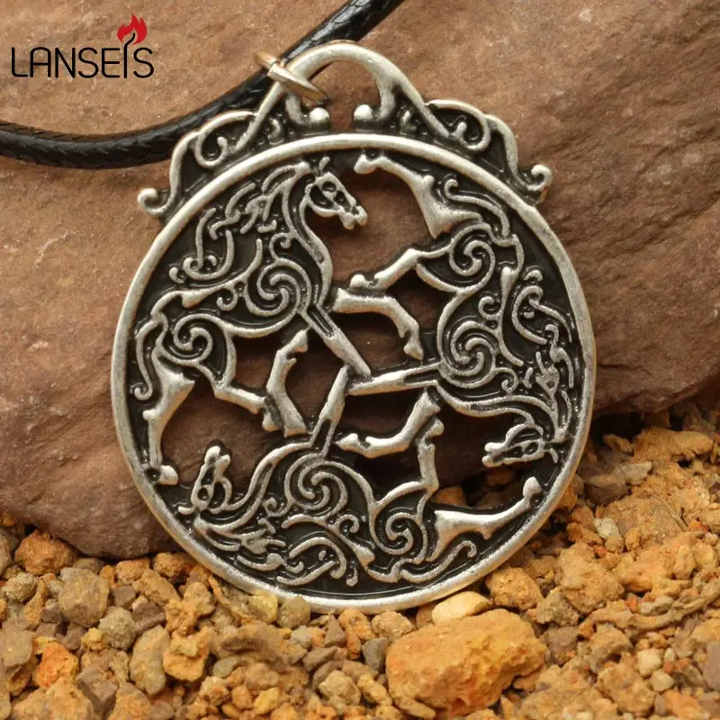 

lanseis20pcs Knot Horse Triskele Pendant Equine Jewelry Goddess Epona Necklace