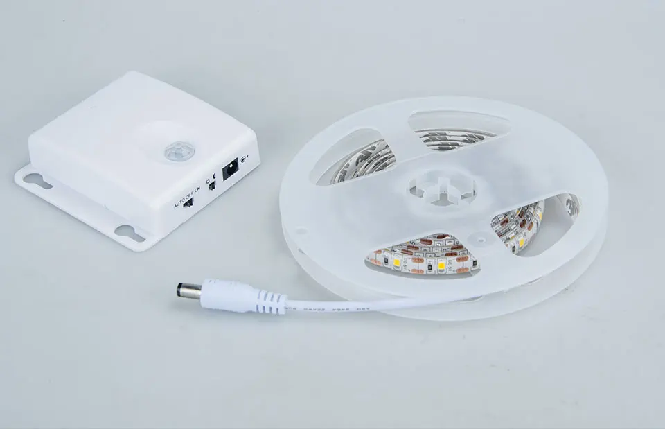 2835 RGB светодиодный светильник с датчиком движения IP65 водонепроницаемая Функция синхронизации 3* AA батарея индукционный диодный ленточный светильник