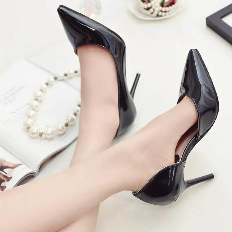 Серебристые туфли на высоком каблуке женские летние пикантные Туфли с острым