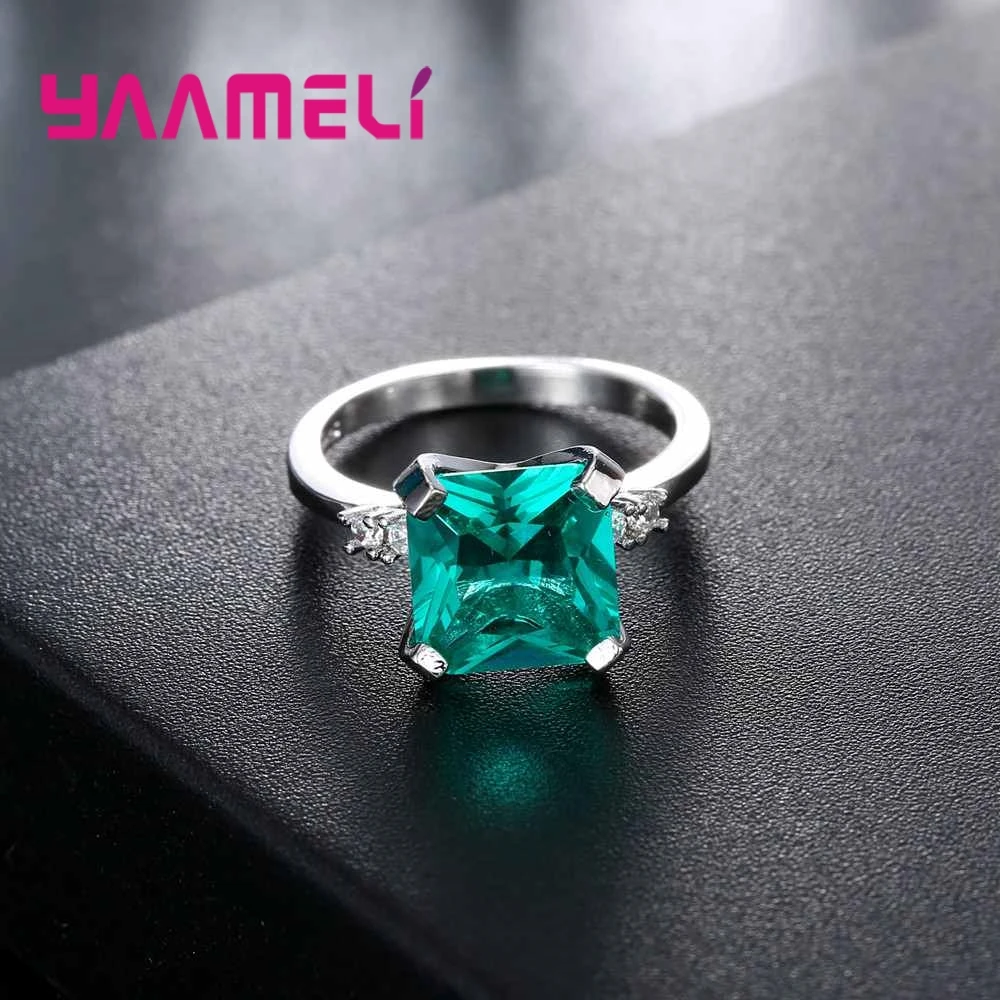 Новое кольцо из зеленого кубического циркония с квадратным камнем роскошные