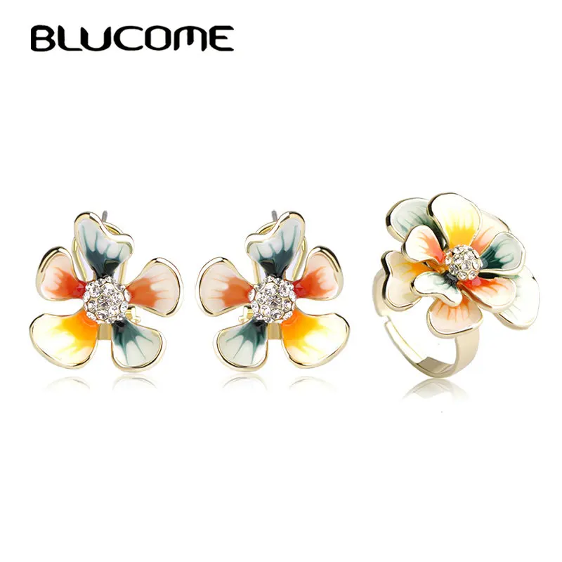 Женский ювелирный комплект из кольца и серёг Blucome золотистый сережек-гвоздиков с