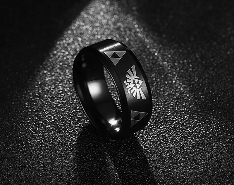 Seanuo 8 мм Legend of Zelda Triforce кольцо для мужчин из нержавеющей стали скошенный свадебный браслет мужской Fanatic Geek Sci Fi ювелирные изделия в черном цвете
