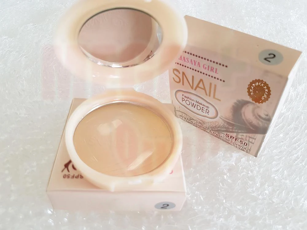 Модная пудра для макияжа с улиткой девушек SPF50 контроль жирности 14 г # No.02 средней