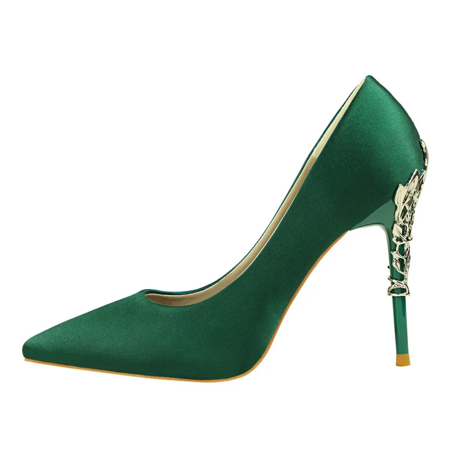 Туфли лодочки женские на шпильке пикантные атласные или блестящие высоком