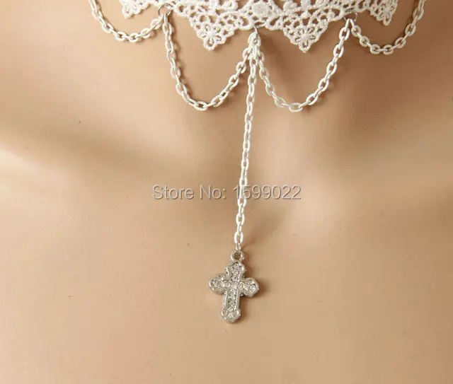 Женское кружевное колье чокер Christian Goth белое с подвеской в виде креста и