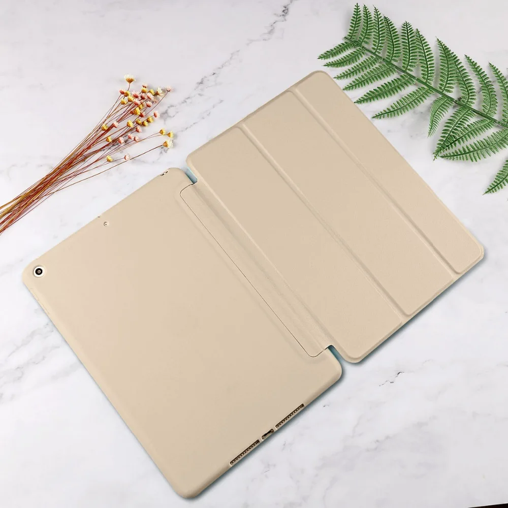 Для iPad iPad 9,7 дюймов Чехол, ультра тонкий легкий смарт-чехол трехслойный Чехол подставка с гибкой мягкой ТПУ задней крышкой