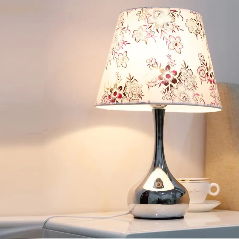 Современные европейские Настольные светильники для спальни хромированное