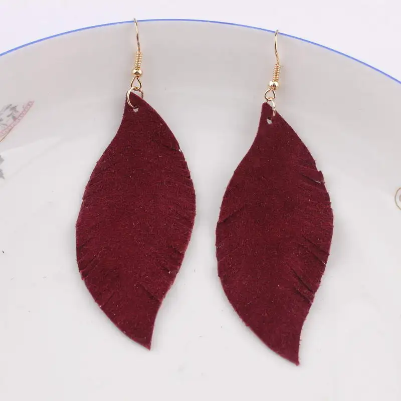 Новые серьги в форме пера из натуральной козьей кожи для женщин, модные мягкие длинные массивные серьги в стиле бохо, ювелирные изделия - Окраска металла: Burgundy