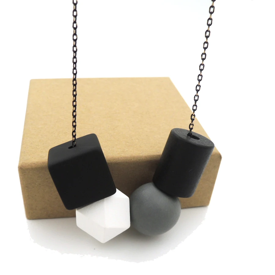 Geometric Wooden Necklace pendant cluster chain Modern Tribal Chic BALL STATEMENT grey black white NW202 | Украшения и аксессуары