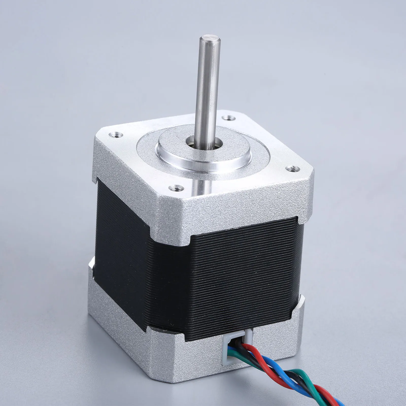 Фото Nema 17 шаговый двигатель 6V 1.2A 60 мм 1 8 градусов 2 фазы 53 кг. см 4 провода для 3D принтера Nema 17 шаговый двигатель 6V 1.2A 60 мм 1 8 градусов 2 фазы 53 кг. см 4 провода для 3D принтера