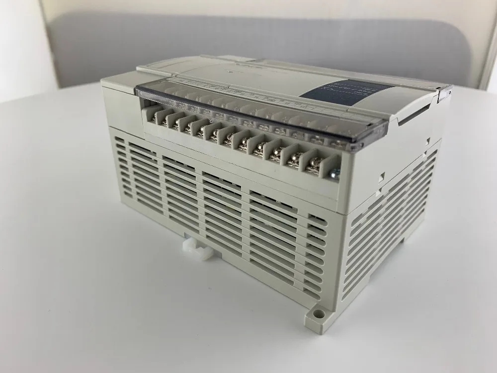 Фонарь фонарь контроллер Xinje PLC есть в наличии быстрая доставка|Панель| |