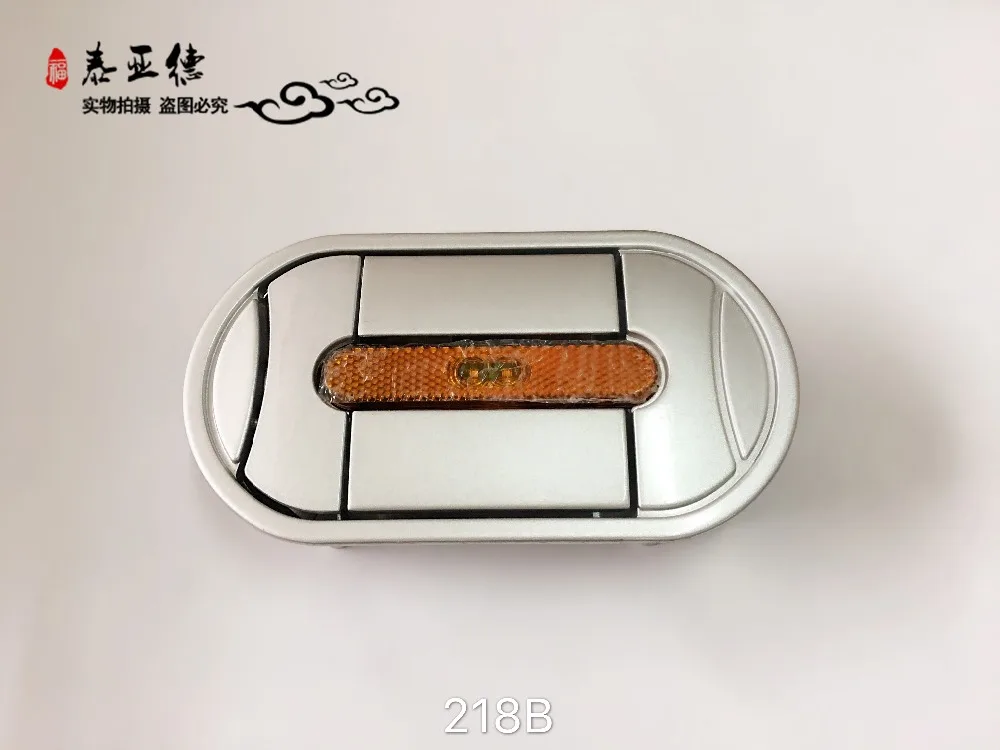 

Bus part yutong kinglong higer zhongtong bus side storehouse/warehouse door lock white 218B with light free shipping