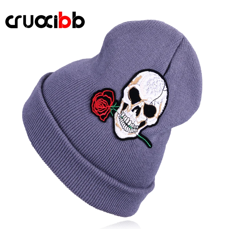 Мужская и женская шапка CRUOXIBB теплая вязаная с черепом красной розой на осень зиму