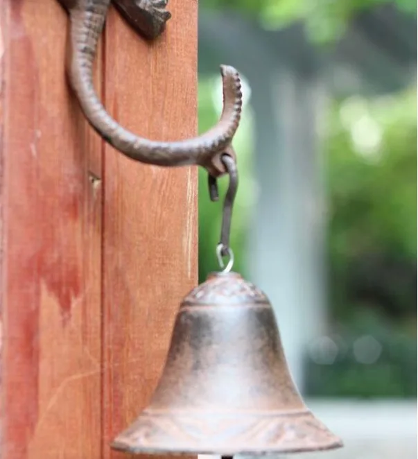 

L:29.5cm Garden Ornament cast iron bell lizard Hook
