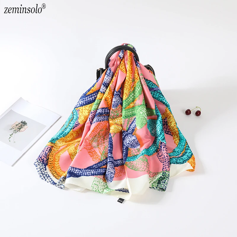 Рисунок 2 - Женский шарф из 100% шелка