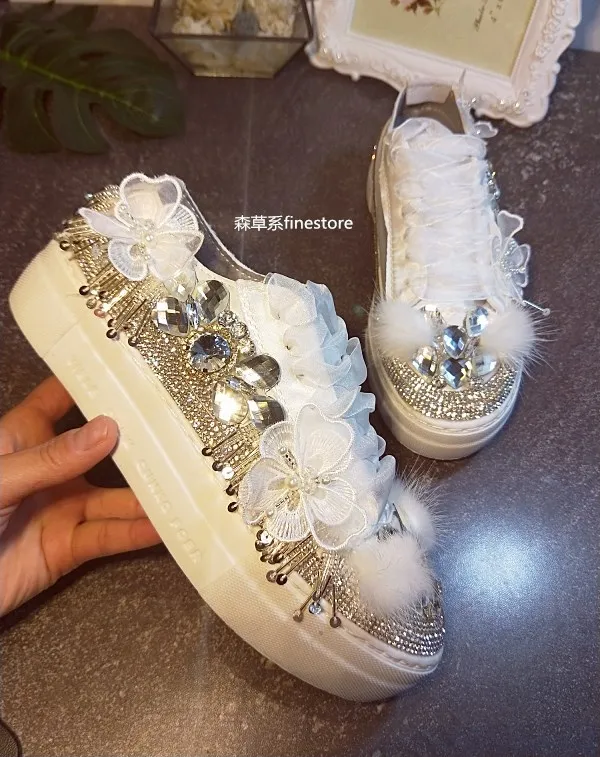 

Hand sewn town Pearl crystal flowers casual shoes personality water drill string canvas shoe tide