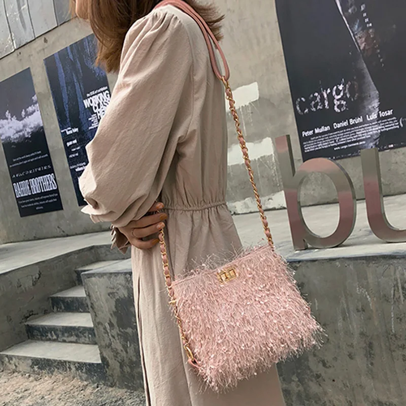 

BENVICHED Korean version 2022 women tassels bag winter chain plush bag new hair bag satchel Inclined single shoulder bag c162