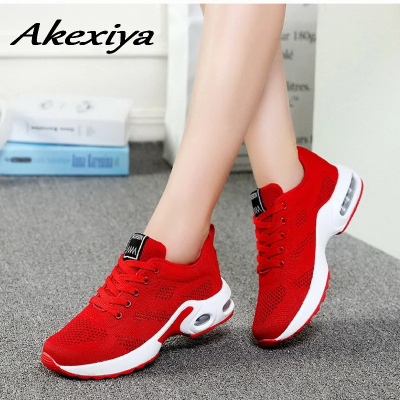 Беговые кроссовки для женщин коллекция 2019 года дышащие женские женская летняя