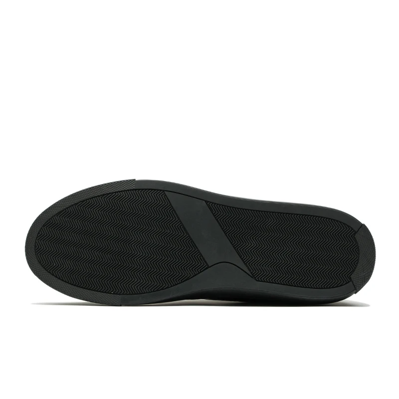 Ботинки мужские из натуральной кожи с заклепками и змеиным