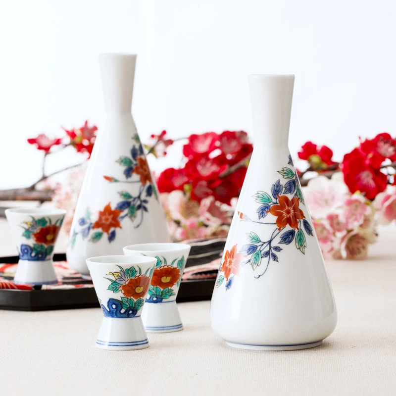 

Made In Japan Style Vintage hand-painted under-glazed flowers ceramic home small hip flasks porcelain drinkware sake bottles