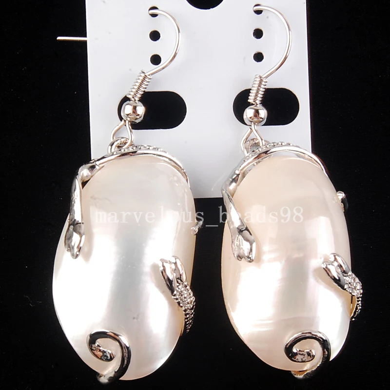 Бесплатная доставка красивые серьги с белыми перламутровыми овальными бусинами