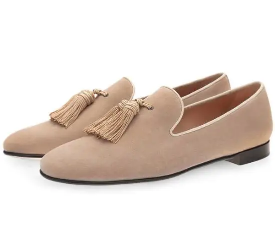 Beige Lonelinecc/Роскошные замшевые тапочки; мужские лоферы с кисточками; велюровые мужские туфли без шнуровки на плоской подошве для вечеринки и свадьбы; Мужские модельные туфли - Цвет: Beige