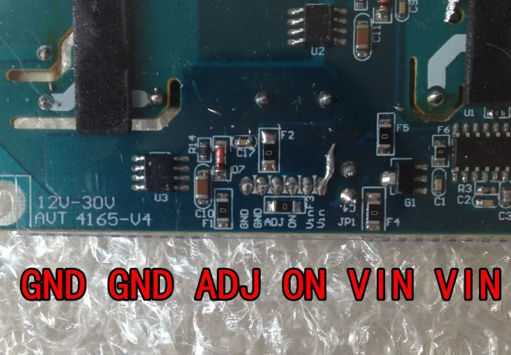 26-дюймовый Универсальный четырехламповый жидкокристаллический монитор модуль