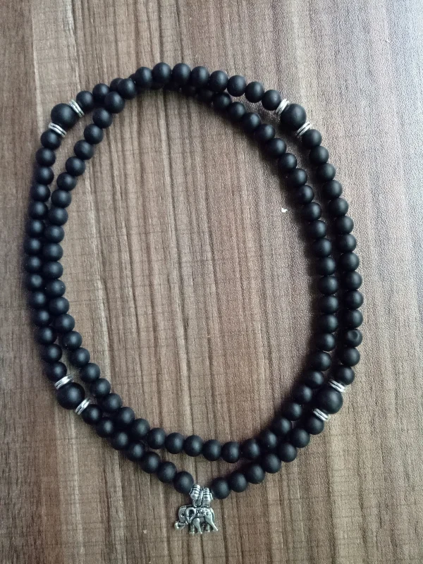 Матовый браслет из черного оникса 108 Mala Beads 4 кругов со слоном подвеска в виде