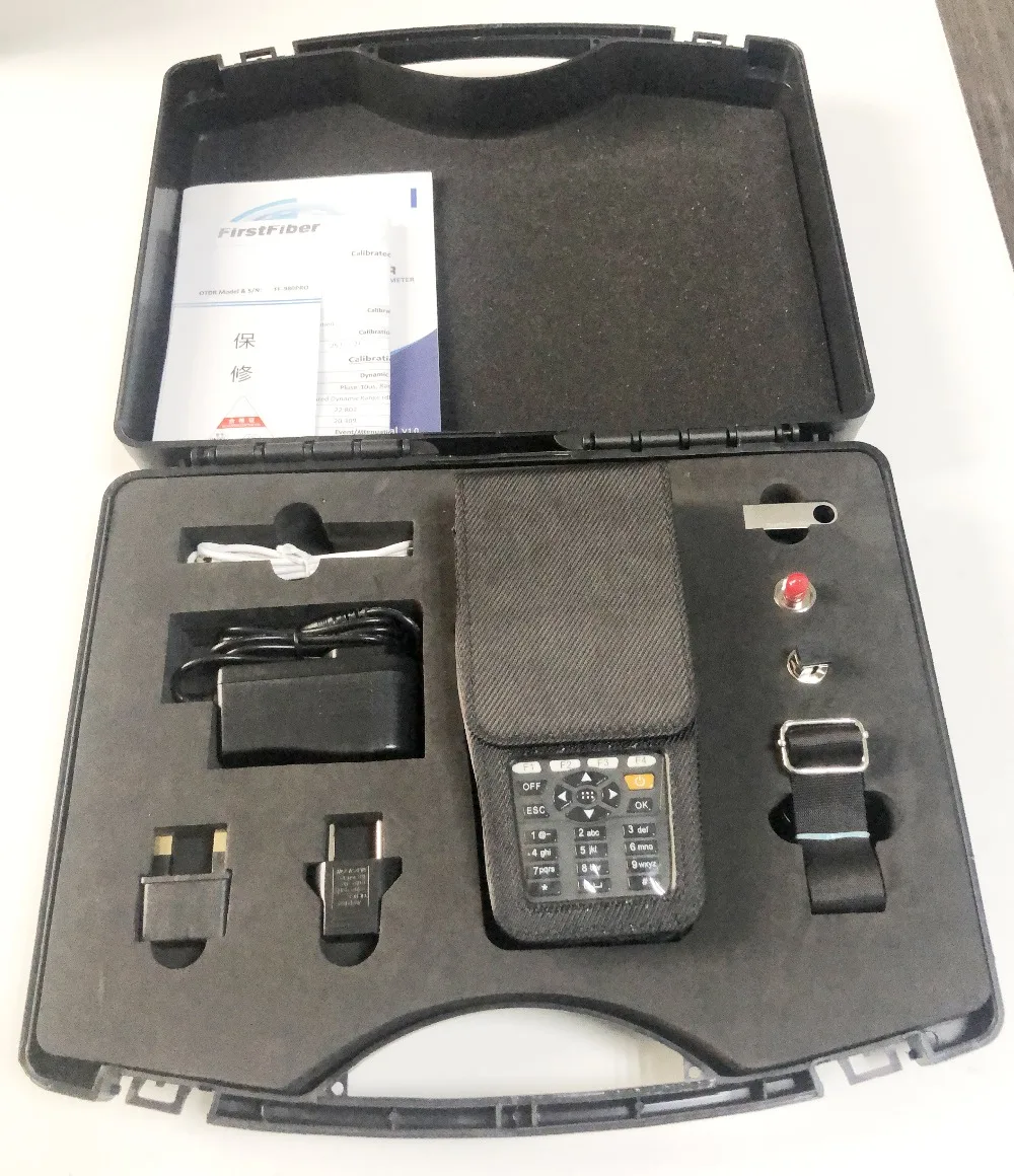 Прочный чемодан для переноски из FirstFiber OTDR 980PRO. Просто пустая коробка без каких-либо разъемов и оборудования