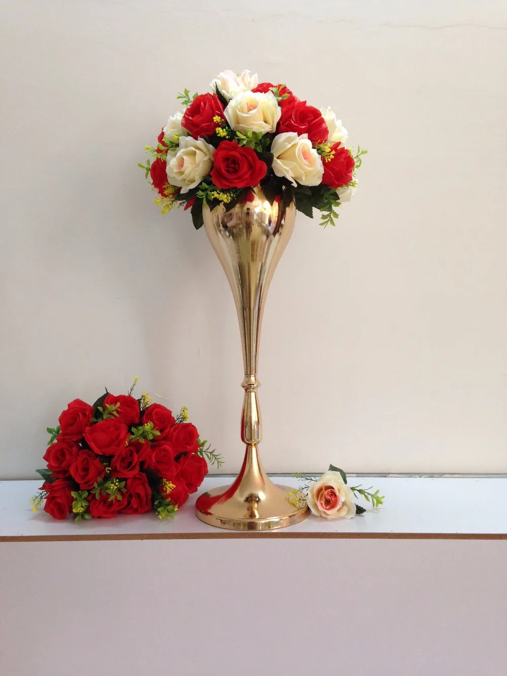 

Luxury Wedding Table Stand,Flower Vase,Wedding Props,Party Table Centerpiece Height of 56cm