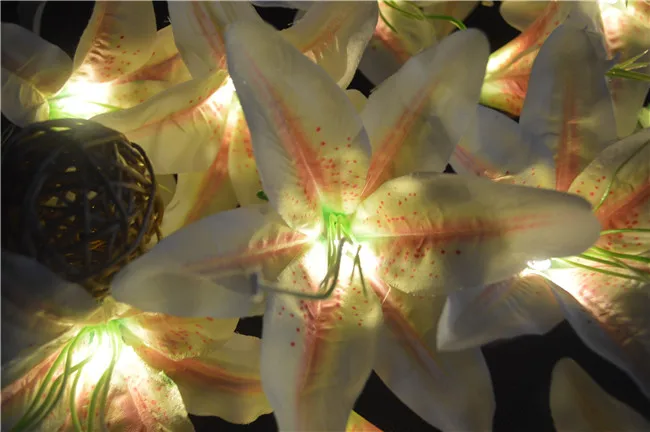 Батарея приведенный в действие искусственное шампанское цветы лилии гирлянда