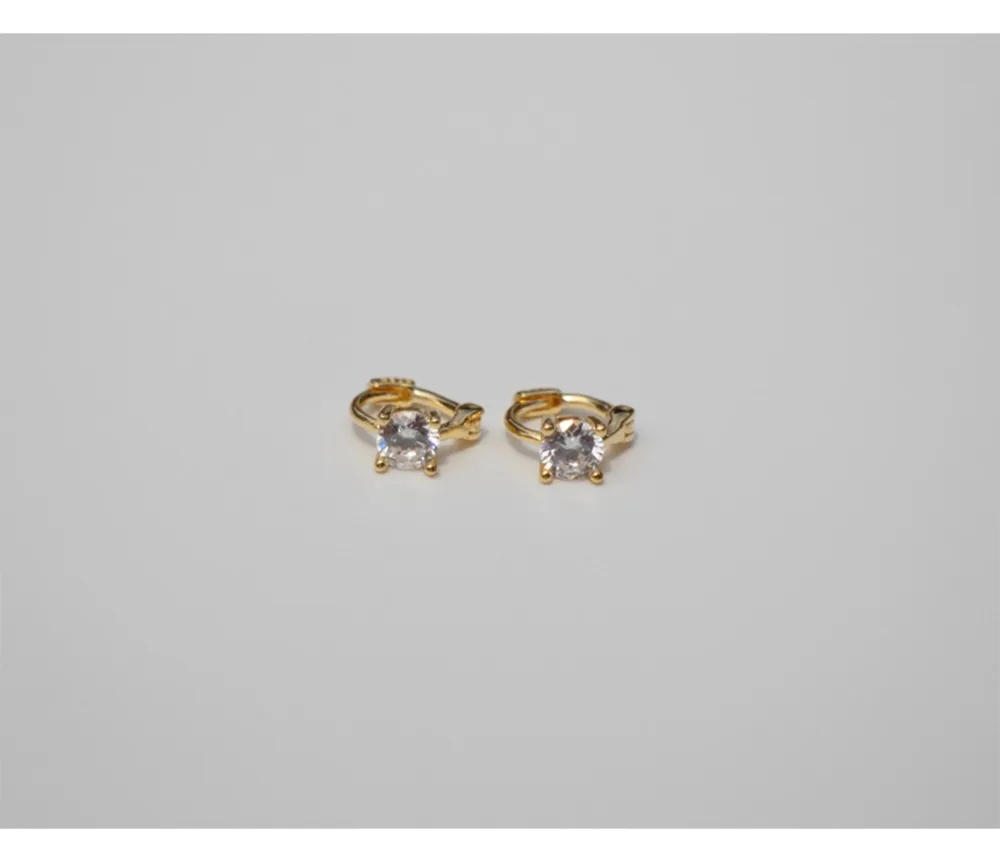 Серьги из стерлингового серебра 925 пробы, модные серьги из циркония, мини серьги с пряжкой, милые тренды, дикие мужские и женские серебряные ювелирные изделия для мальчиков и девочек